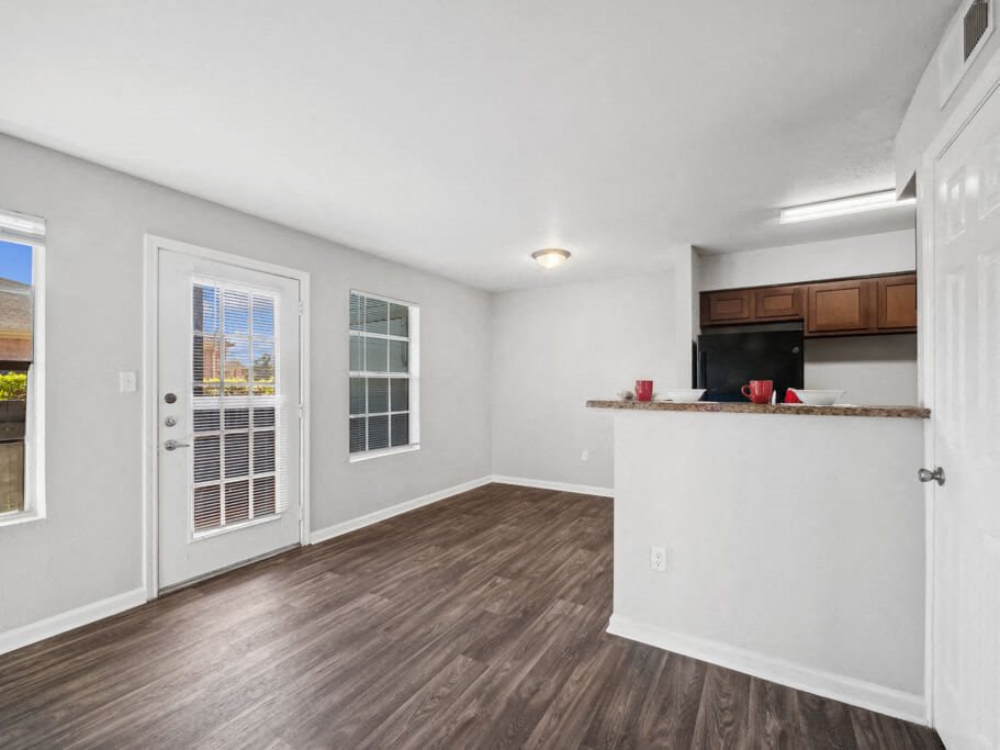 Forest Creek Apartments
